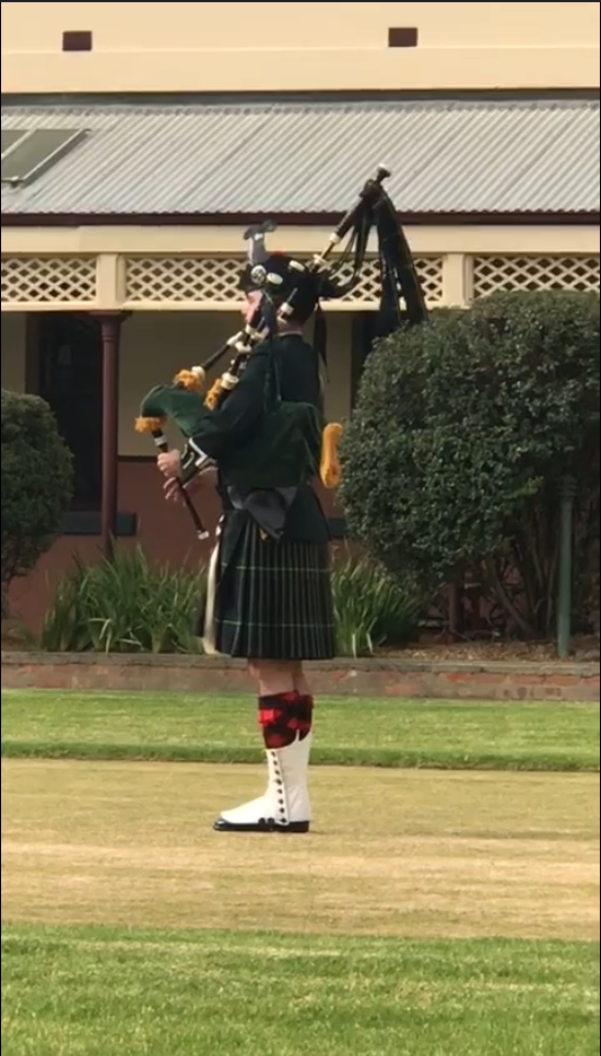 Bagpiper2